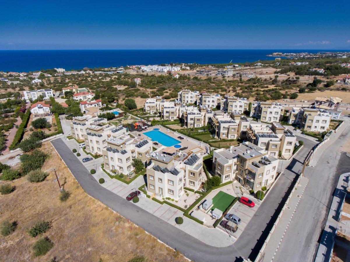 Spacious Two-Bedroom Apartment In Amazing Residence Escape Homes Кирения Екстериор снимка