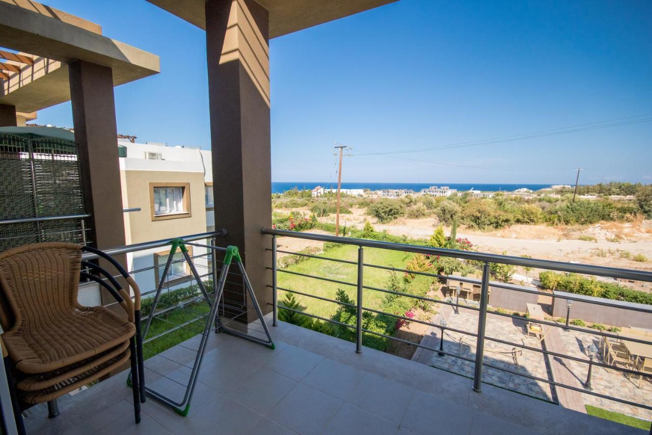 Spacious Two-Bedroom Apartment In Amazing Residence Escape Homes Кирения Екстериор снимка