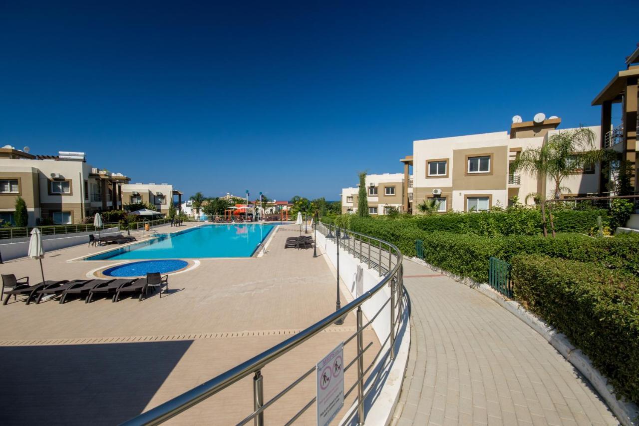 Spacious Two-Bedroom Apartment In Amazing Residence Escape Homes Кирения Екстериор снимка