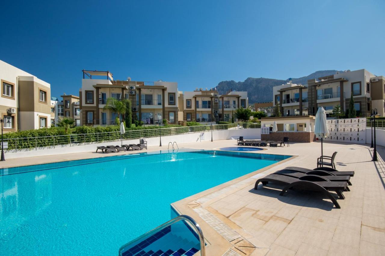 Spacious Two-Bedroom Apartment In Amazing Residence Escape Homes Кирения Екстериор снимка