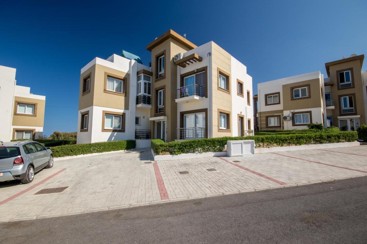 Spacious Two-Bedroom Apartment In Amazing Residence Escape Homes Кирения Екстериор снимка